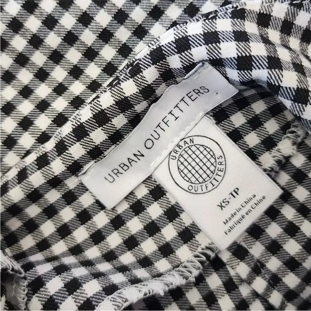 Urban Outfitters Black‎ & White Gingham Mini Skirt  | Classic Checkered Style